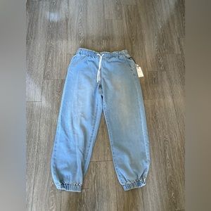 Women’s forever 21 joggers jeans
